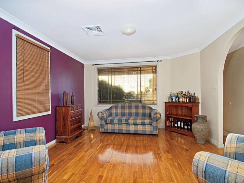2/213 Windsor Road, Northmead NSW 2152