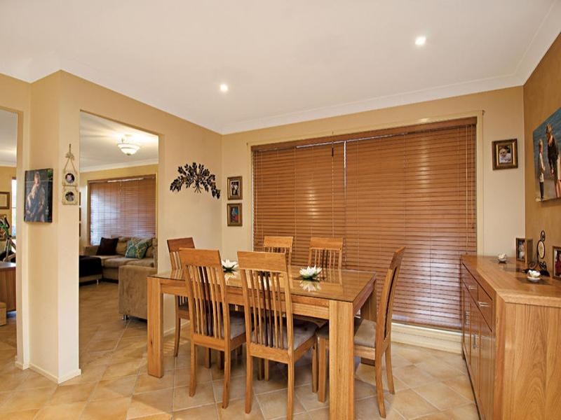 4 Blackwattle Circuit, Northmead NSW 2152