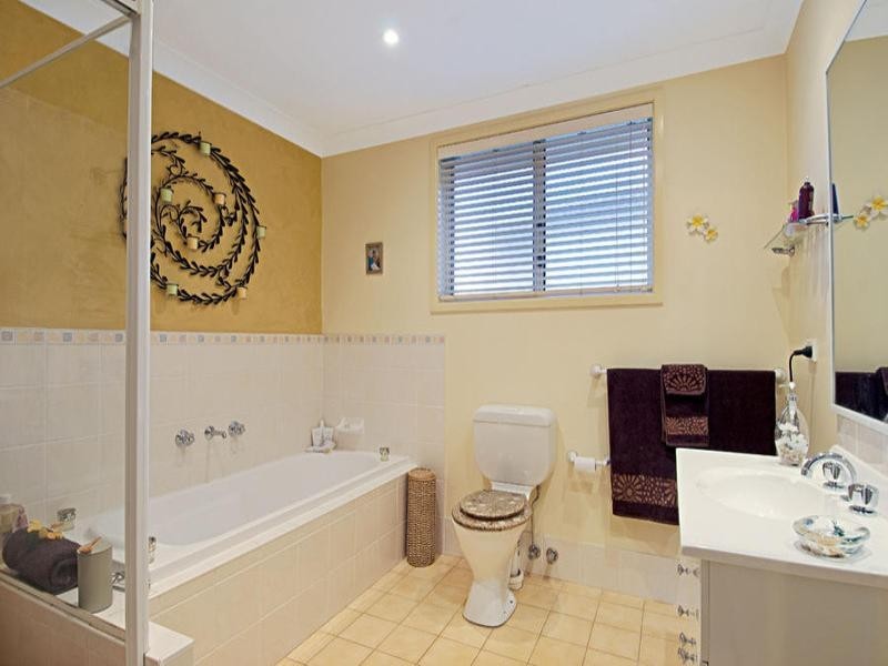 4 Blackwattle Circuit, Northmead NSW 2152