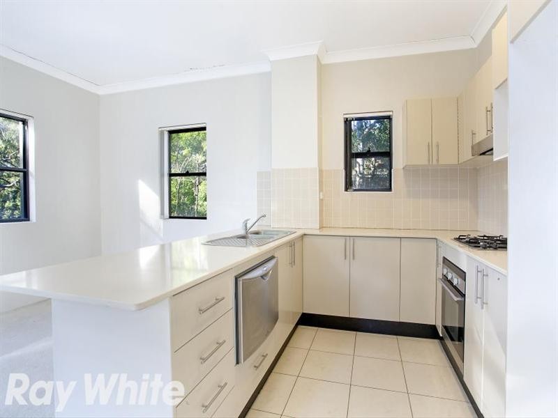 4/28-30 Jenner Street, Baulkham Hills NSW 2153