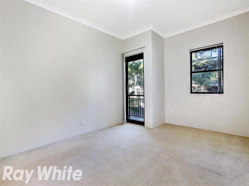 4/28-30 Jenner Street, Baulkham Hills NSW 2153