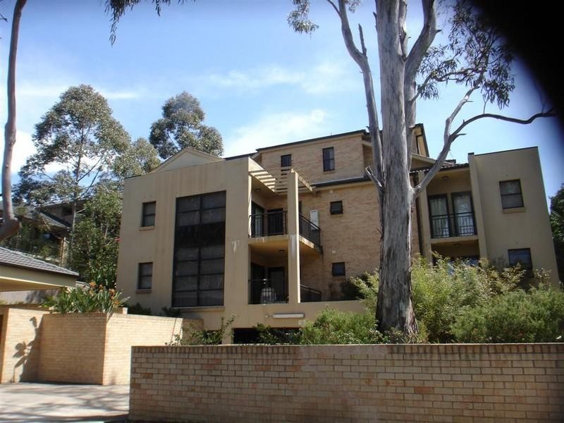 4/28-30 Jenner Street, Baulkham Hills NSW 2153
