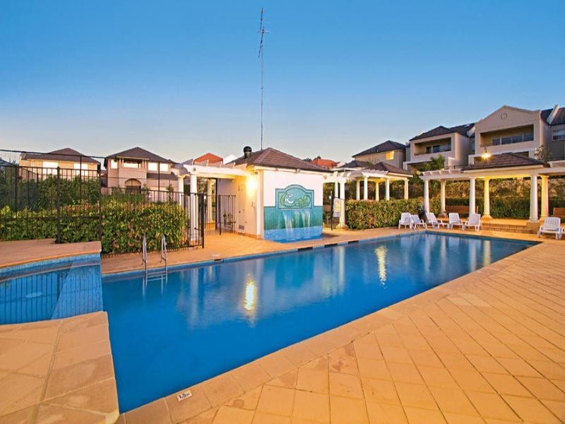 27 Linden Way, Bella Vista NSW 2153