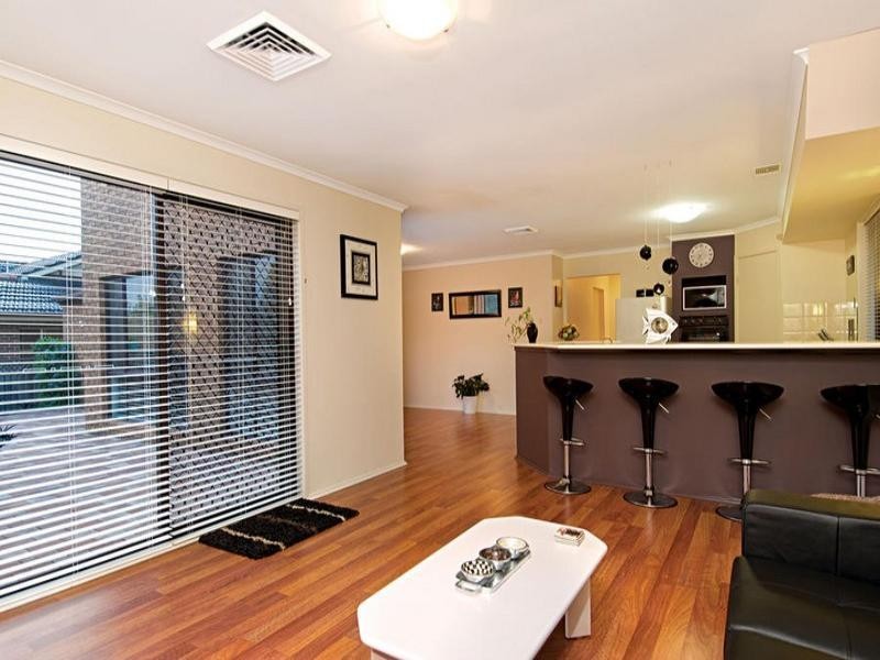 16 Fernview Place, Glenwood NSW 2768