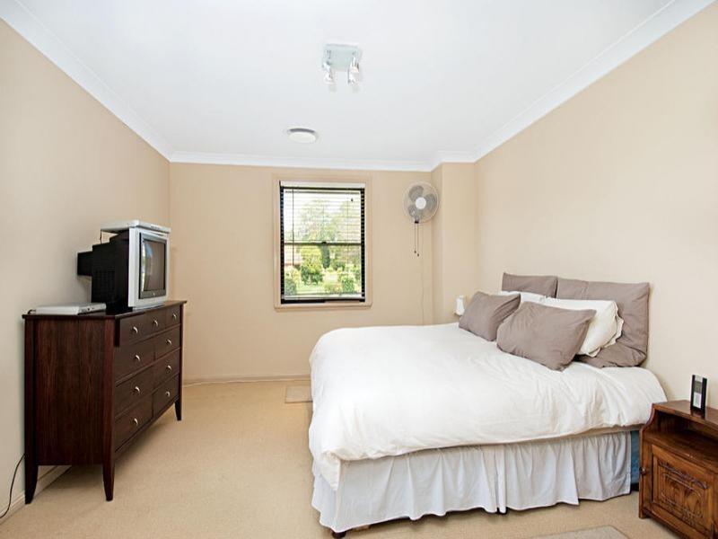 13 Englart Place, Baulkham Hills NSW 2153
