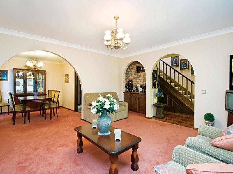 86 Cropley Drive, Baulkham Hills NSW 2153