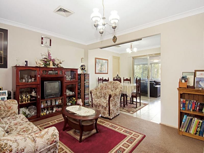 114 Caroline Chisholm Drive, Winston Hills NSW 2153