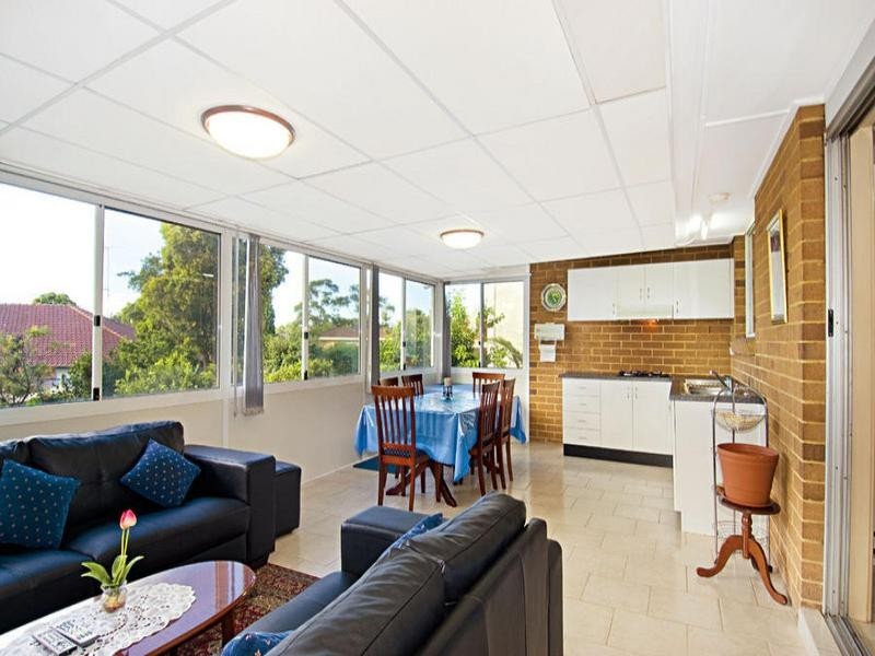 114 Caroline Chisholm Drive, Winston Hills NSW 2153