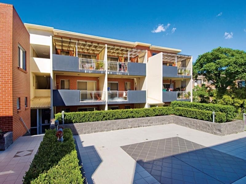 1/65-71 Beamish Road, Northmead NSW 2152