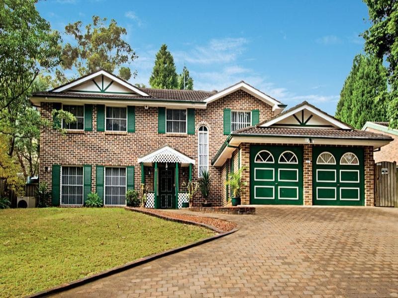 11 Dinmore Place, Castle Hill NSW 2154