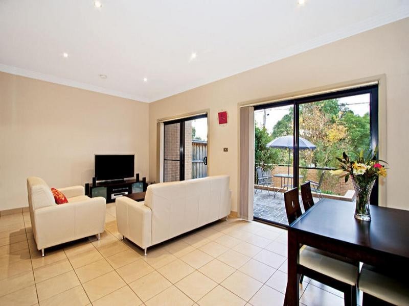 2/19-23 Chelsea Avenue, Baulkham Hills NSW 2153