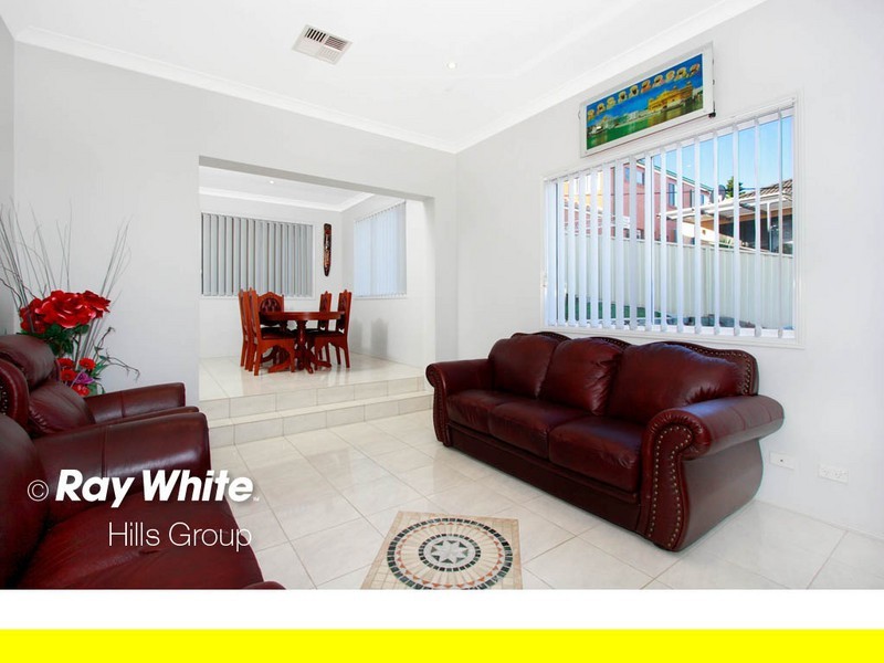 6 Mangalore Drive, Winston Hills NSW 2153