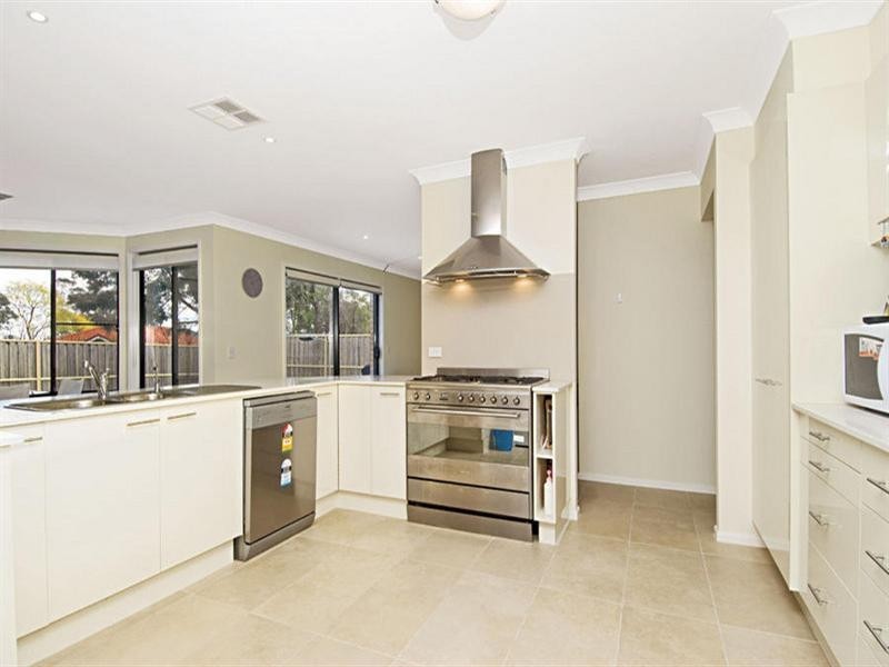 16 Trinity Avenue, Kellyville NSW 2155