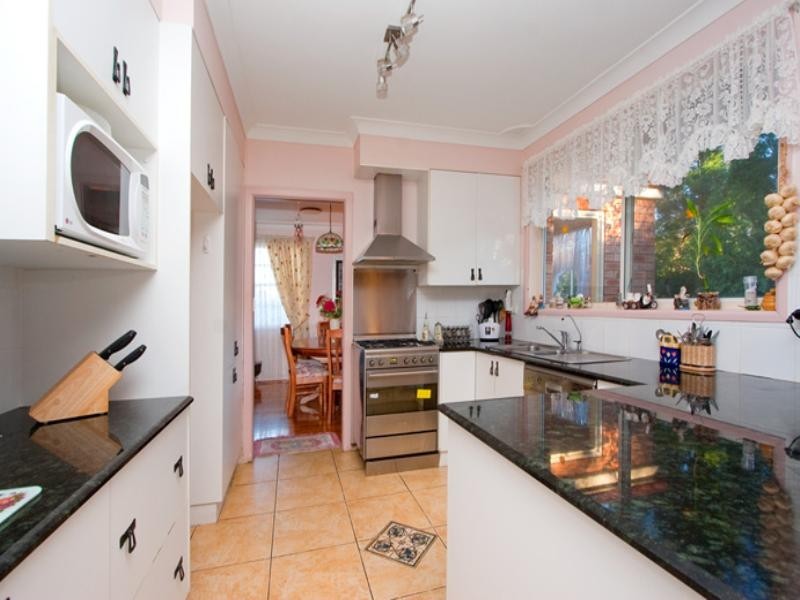 18 Suttor Place, Baulkham Hills NSW 2153