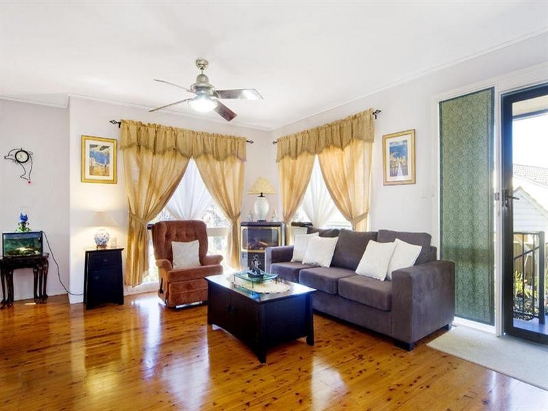 10 Dornoch Street, Winston Hills NSW 2153