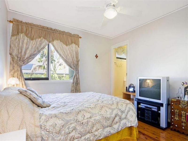 10 Dornoch Street, Winston Hills NSW 2153