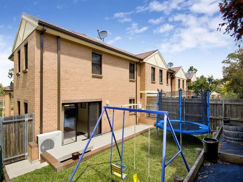 1/12-18 James Street, Baulkham Hills NSW 2153