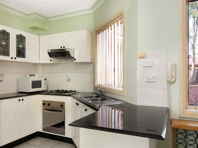 4/34-36 Oakland Avenue, Baulkham Hills NSW 2153
