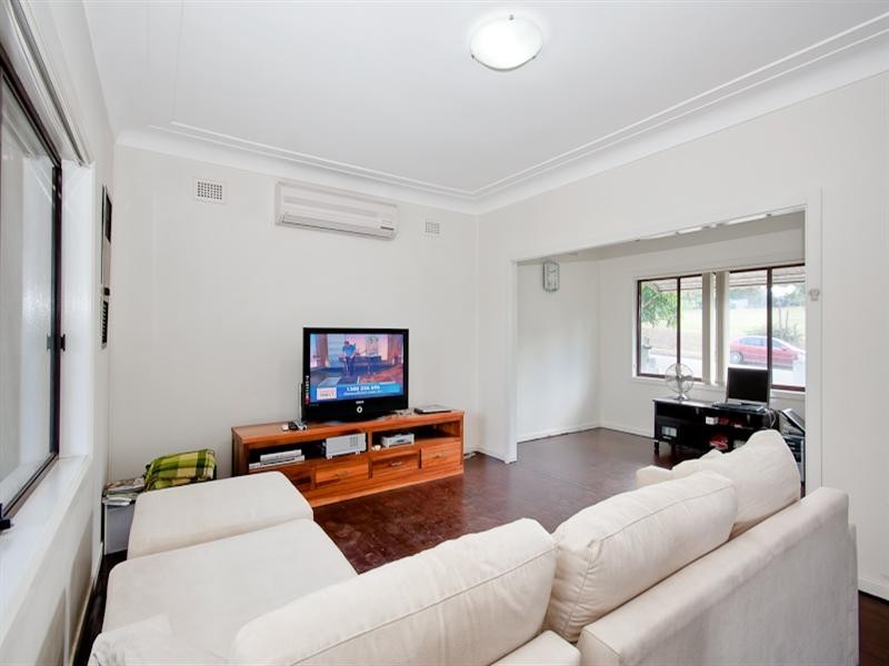 140 Kirby Street, Dundas NSW 2117