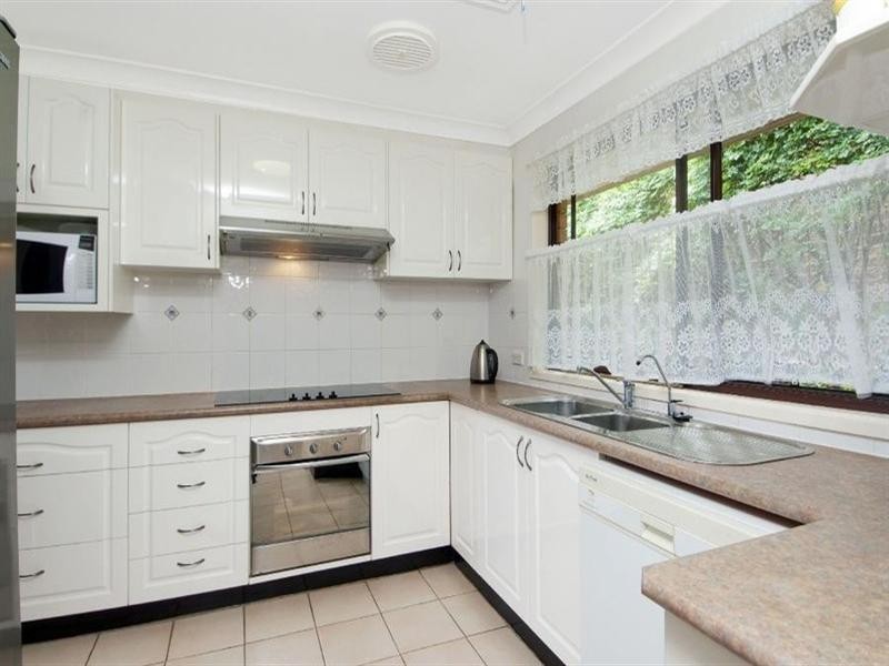 8 Victor Close, Baulkham Hills NSW 2153