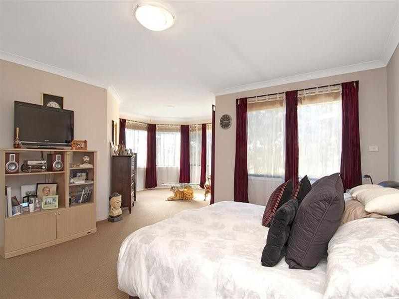 16 Silvertop Close, Glenwood NSW 2768