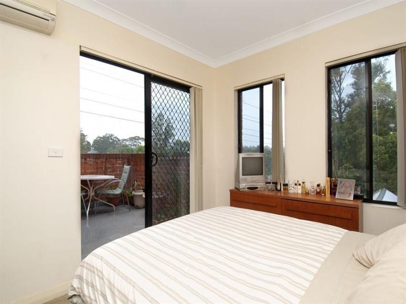 8/3-7 Windermere Avenue, Northmead NSW 2152