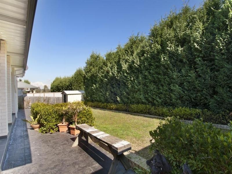 6 Valenti Crescent, Kellyville NSW 2155