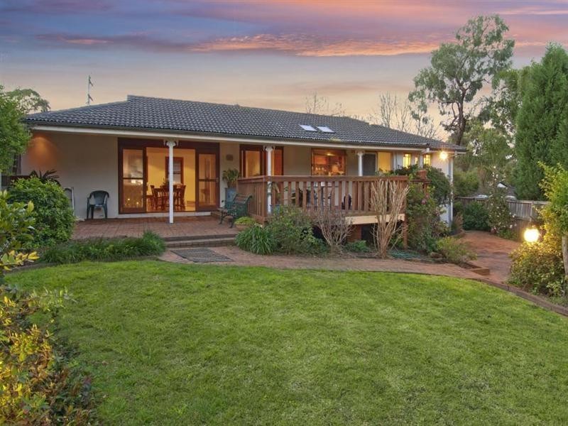 74 Peel Road, Baulkham Hills NSW 2153