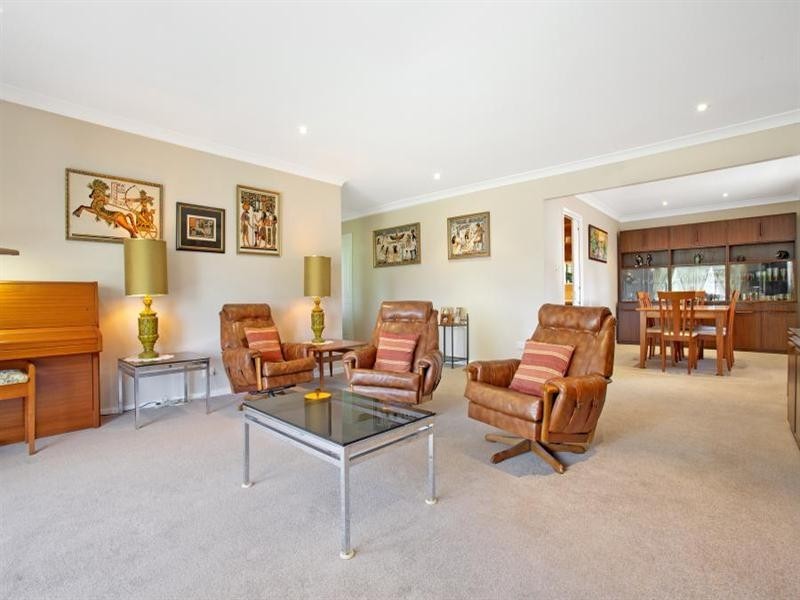 47 Brucedale Drive, Baulkham Hills NSW 2153