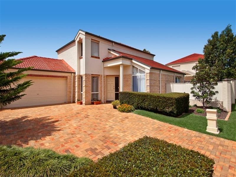 1 Summit Court, Glenwood NSW 2768