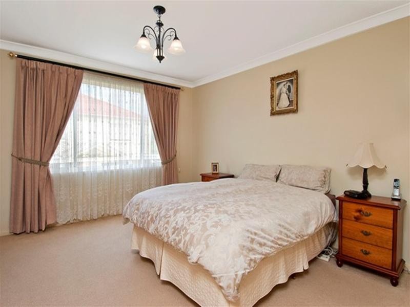 1 Summit Court, Glenwood NSW 2768