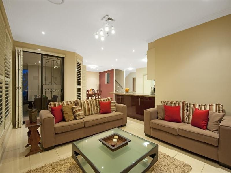 5 Glenview Close, Bella Vista NSW 2153