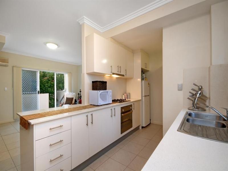2/57-59 Beamish Road, Northmead NSW 2152
