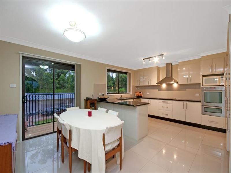 24 Gavin Place, Kings Langley NSW 2147