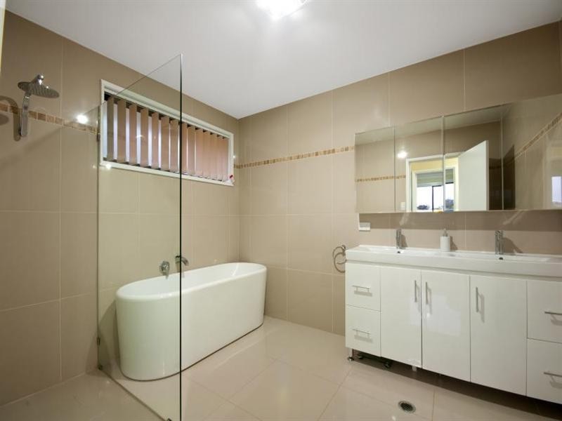 24 Gavin Place, Kings Langley NSW 2147