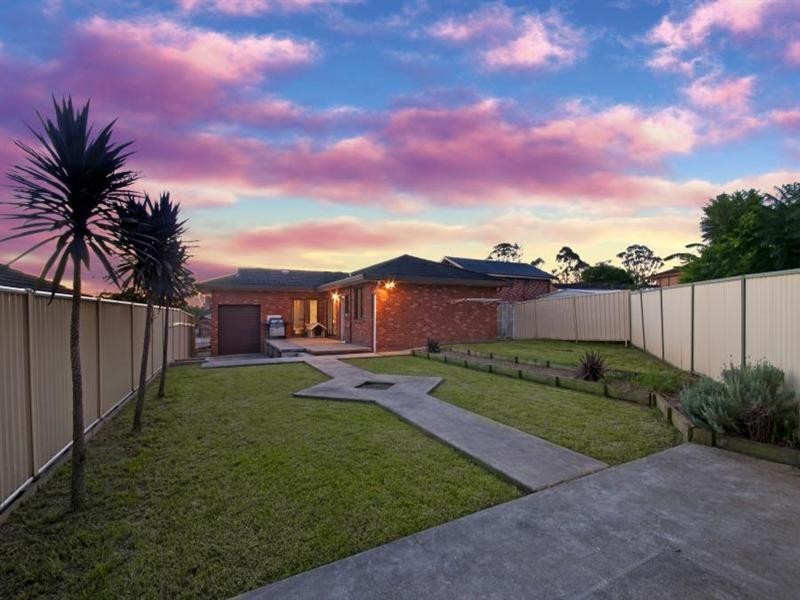 6 Caribou Close, St Clair NSW 2759