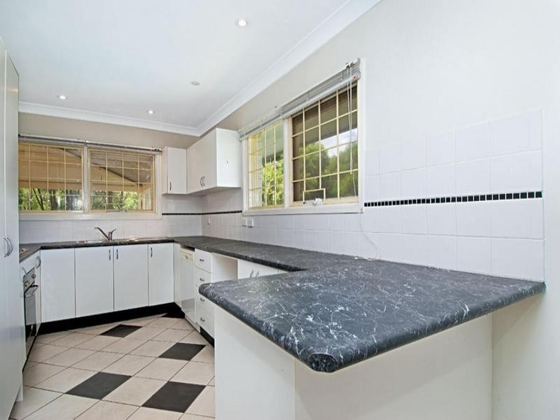 4 Coronation Road, Baulkham Hills NSW 2153