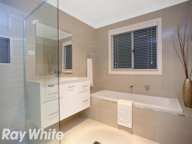 10 Barker Street, Beaumont Hills NSW 2155