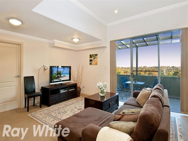 1 Mangalore Drive, Winston Hills NSW 2153