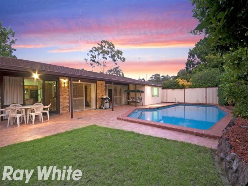 8 Brucedale Drive, Baulkham Hills NSW 2153