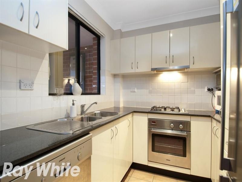 22/32-38 Dobson Crescent, Baulkham Hills NSW 2153