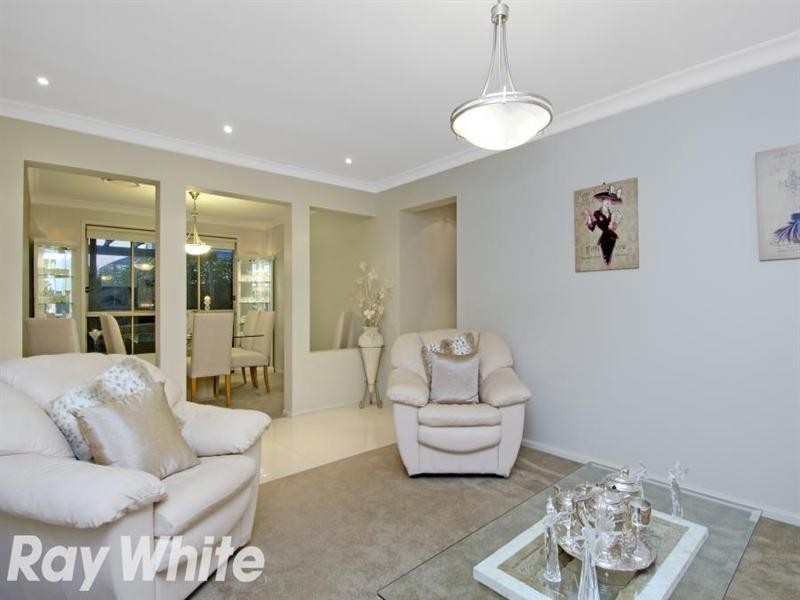 29 Honeyeater Crescent, Beaumont Hills NSW 2155