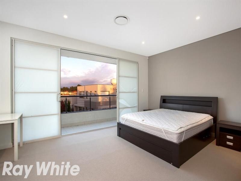 18 Macarthur Ridgeway, Bella Vista NSW 2153
