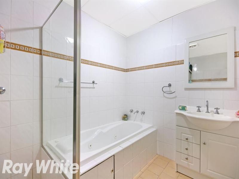 17/12-18 Conie Avenue, Baulkham Hills NSW 2153