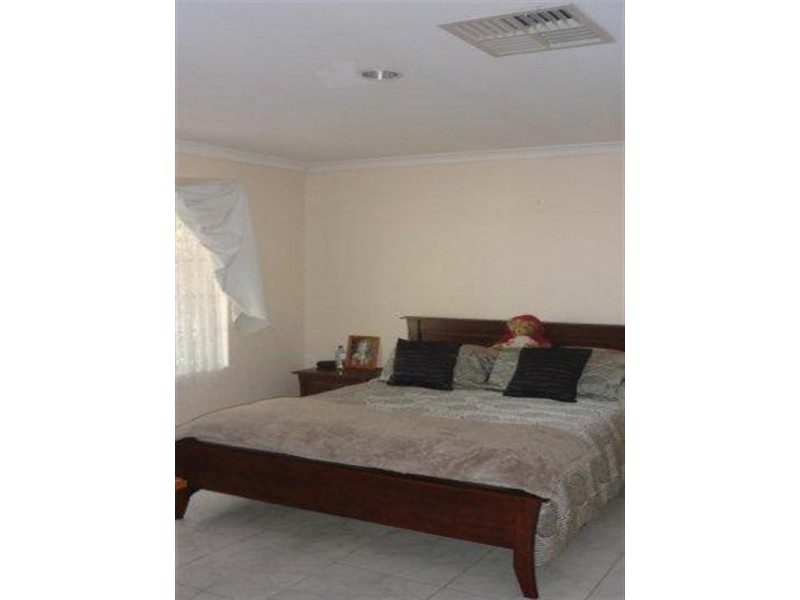 36 Valleybrook, Caversham WA 6055