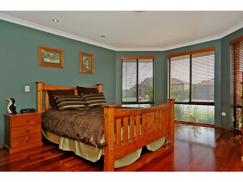 21 Tallow Way, Beechboro WA 6063