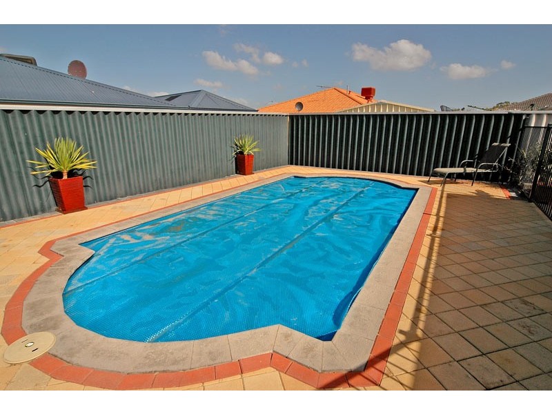 21 Tallow Way, Beechboro WA 6063