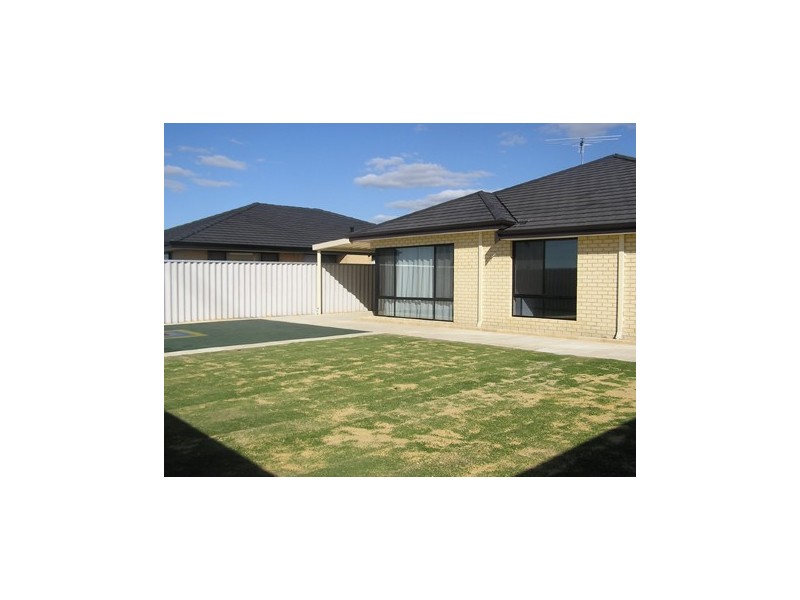 16 Driftwood Way, Beechboro WA 6063