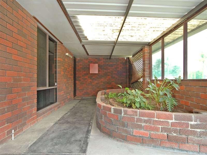 8 Brown Place, Beechboro WA 6063