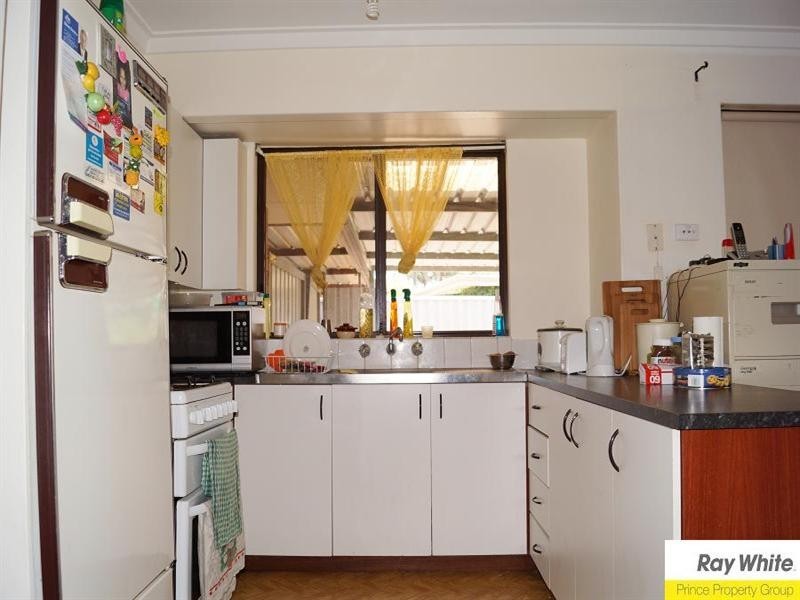 32 Salween Place, Beechboro WA 6063